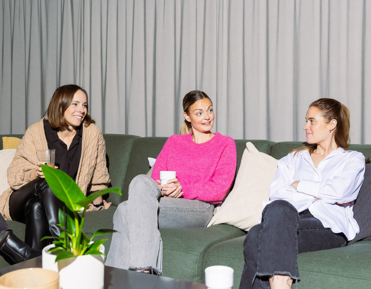 Qase brinner för relationer